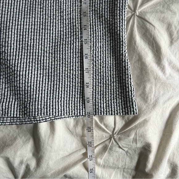 Club Monaco Womens Large Textured Gray Striped Top - Picture 4 of 6